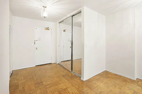 Rented by Pi Capital Partners | media 14