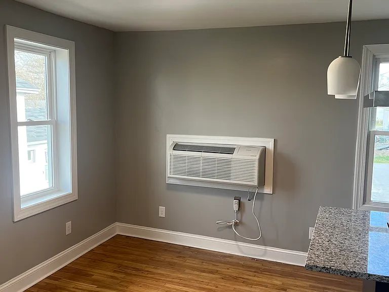 144 Fall St #2 — Photo 5