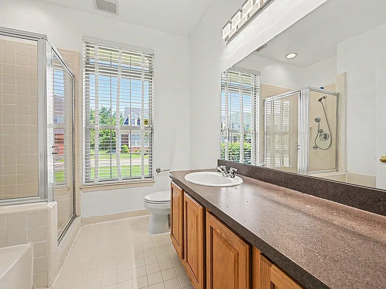 4304 Gateway Cir — Photo 15