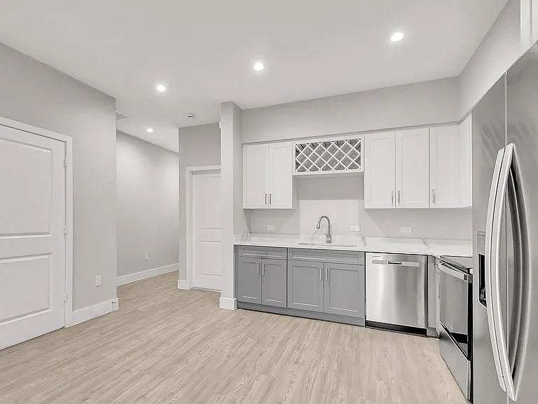 Prince Place Townhomes — Photo 27