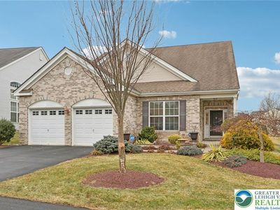 2076 Kingsview Rd, Macungie, PA, 18062