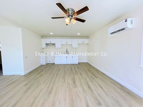3rd image of 2133 W Columbia St APT B