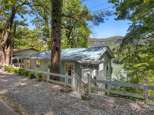 296 Mark Twain Dr, Lake Lure, NC 28746