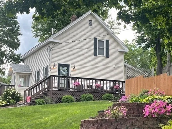 10 Cedar St, Hudson, MA 01749