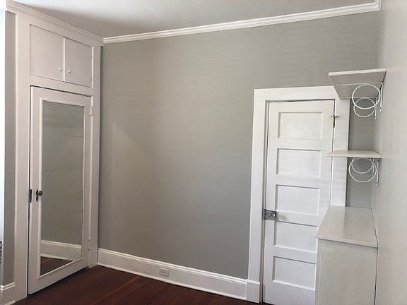 5th image of 166 College Ave
