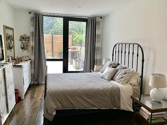 Rented by Triumph Property Group | media 33