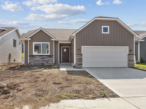 2917 Jerry St, Van Meter, IA 50261