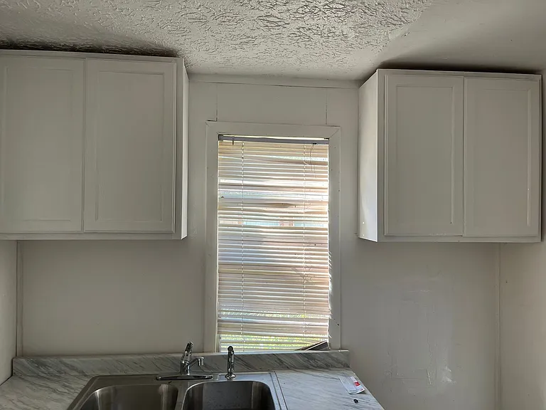 3309 Broadway Ave — Photo 8