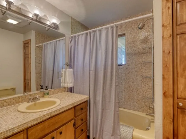 687 Roundup Ln — Photo 15
