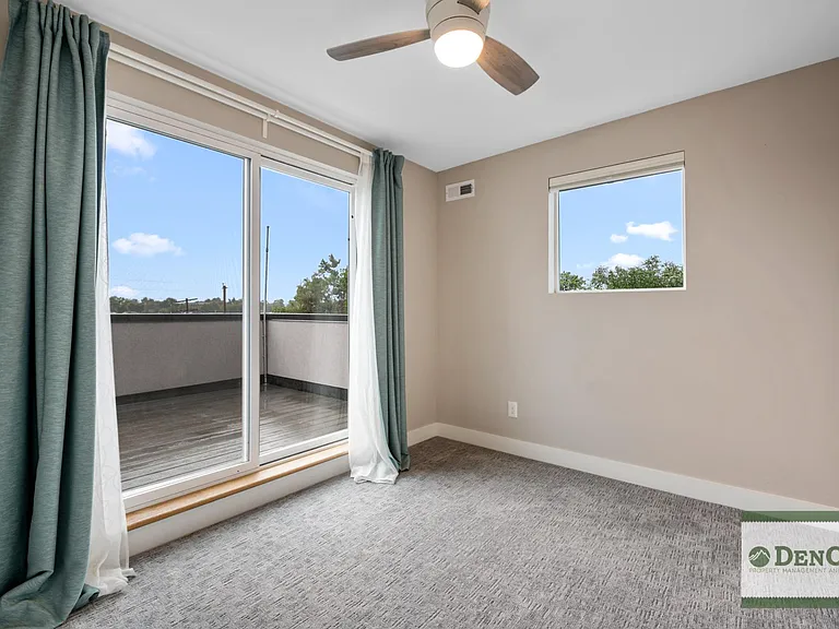 1317 Wolff St — Photo 19