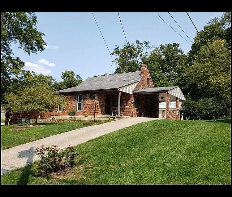 552 Perimeter Dr photo 1