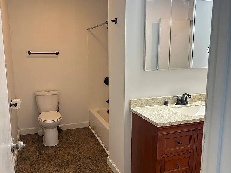 1615 McGuire Ct — Photo 17