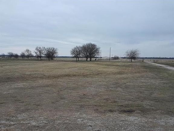 3rd image of 313 County Road 240