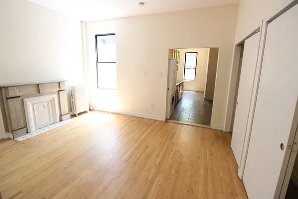 Rented by Luxor Homes & Investment Realty | media 8