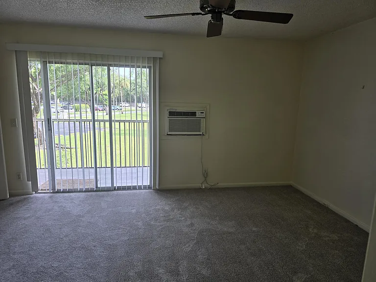 151 SW 134th Way #203N — Photo 15