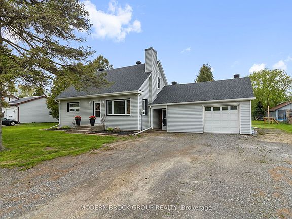 2nd image of 1055 County Road 15 Rd