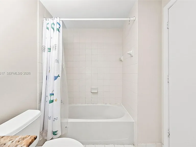 7275 SW 90th Way #508 — Photo 24