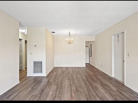 2nd image of 1904 Palmland Dr APT A