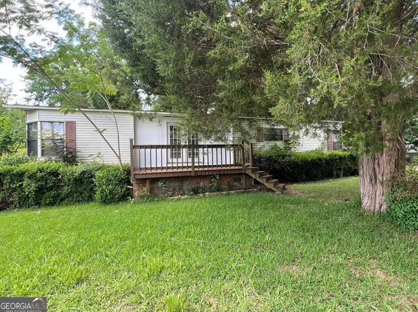114 Hampshire Ln, Warner Robins, GA 31093