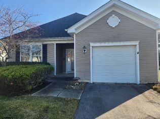 26 Pembrooke Way, Galloway, NJ 08205