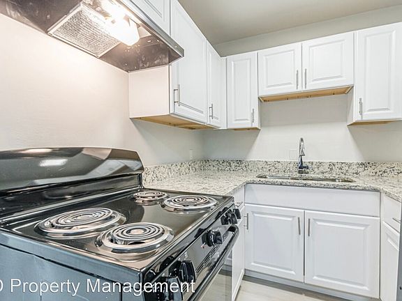 3rd image of 2959 Forrest Hills Dr SW #15374788
