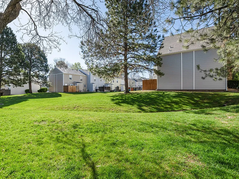 8972 W Dartmouth Pl — Photo 31