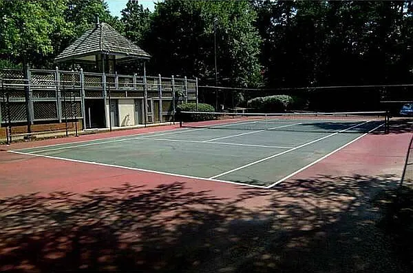 2 bed, 1350 sqft, $2,250 — Photo 3