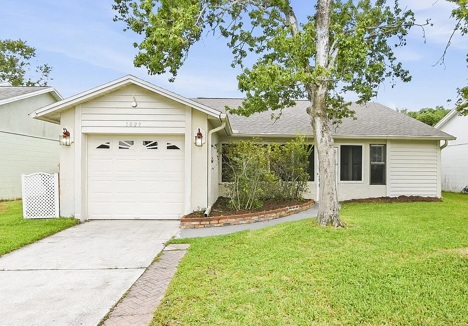 1029 Wainright Dr