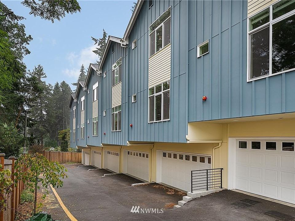 1st image of 409 NE 155th St Unit B