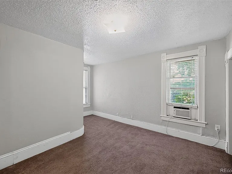 2134 N Lafayette St — Photo 11