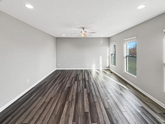 3rd image of 24 Erin Hills Rd