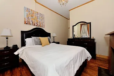 Rented by Eisenberg Exclusives