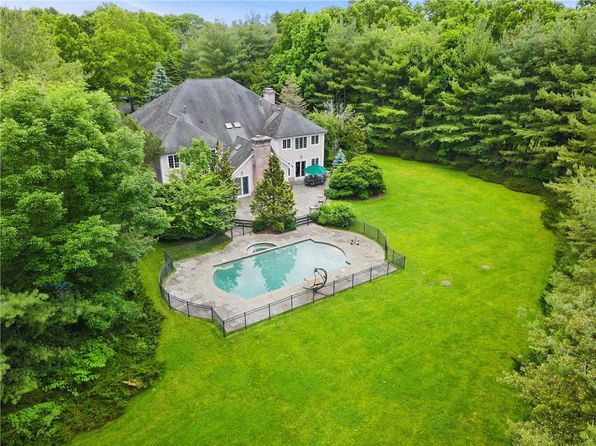 9A Lincoln Ln, Purchase, NY 10577
