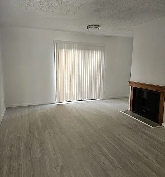 5170 N Columbus Ave #7 — Photo 4