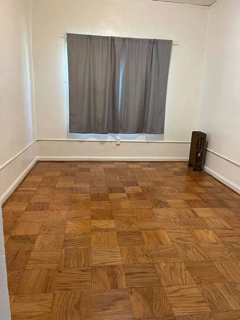 2514 Piedmont Ave — Photo 3