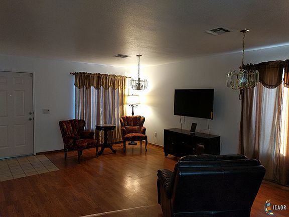 4th image of 1225 A Aceves St