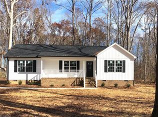 620 Skycrest Country Rd, Asheboro, NC 27205