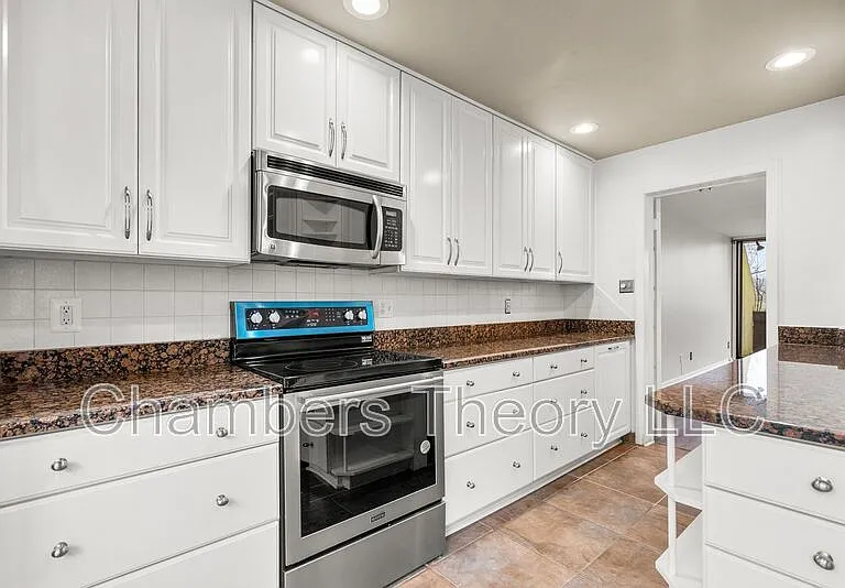 2232 S Randolph St #2 — Photo 10