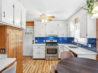 12 Beach Park Rd #1, Clinton, CT 06413