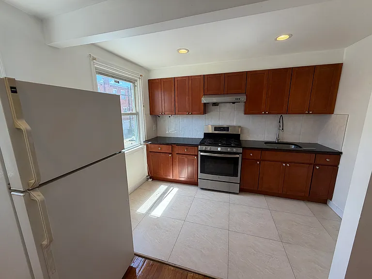 7051 Kindred St — Photo 4