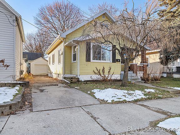 2nd image of 252 Elmwood St NE