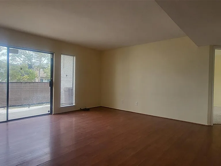 2822 S Bartell Dr #21 — Photo 3