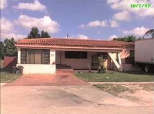 377 W 58th St, Hialeah, FL 33012