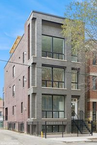2414 N Southport Ave #2, Chicago, IL, 60614