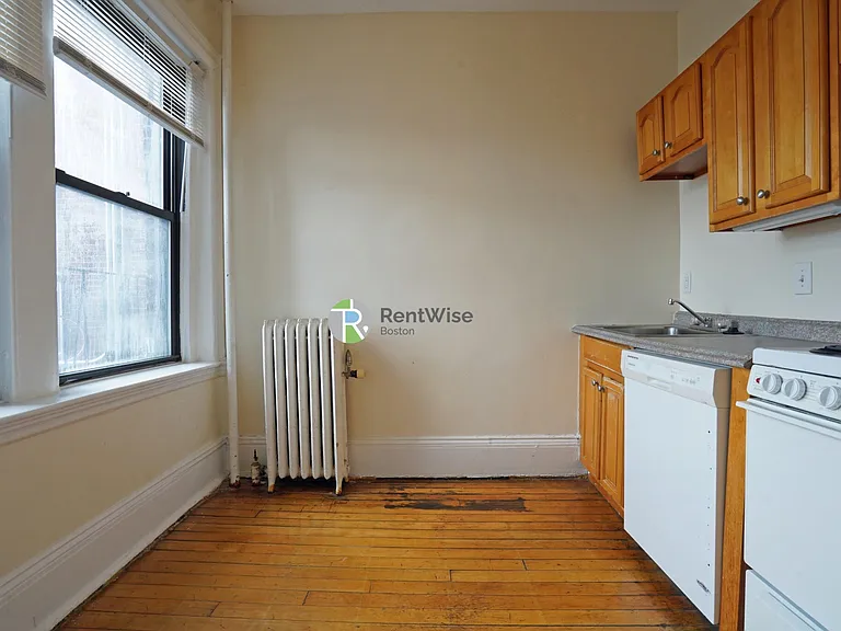 1210 Commonwealth Ave #7 — Photo 15