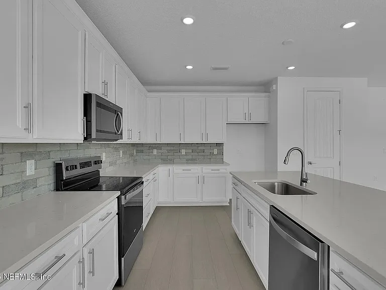3321 Harvesters Ct — Photo 5