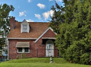 10234 Lackland Rd, Saint Louis, MO 63114