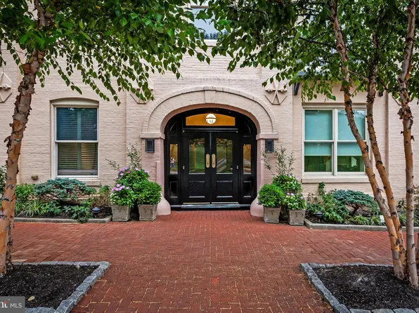 327 Warren Ave Unit J, Baltimore, MD 21230