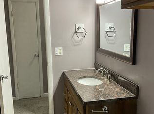 5890 Downing Dr, Indianapolis, IN