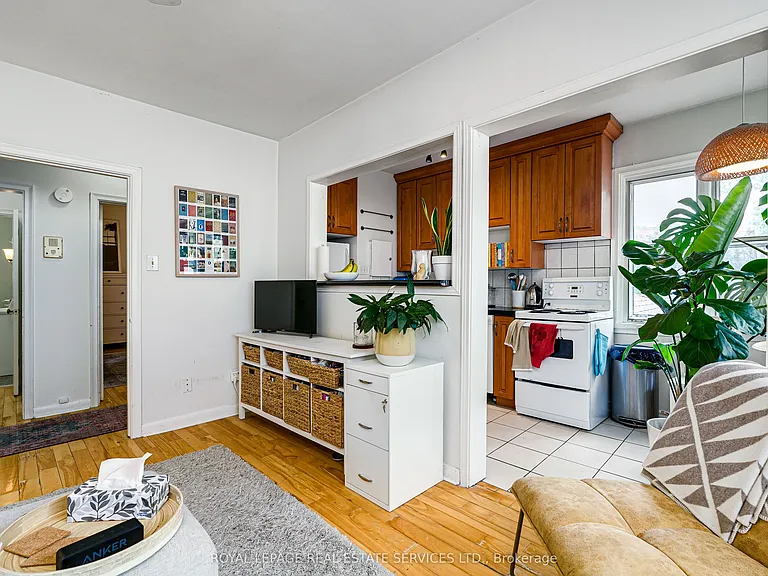 50 Glenrose Ave #4 — Photo 3